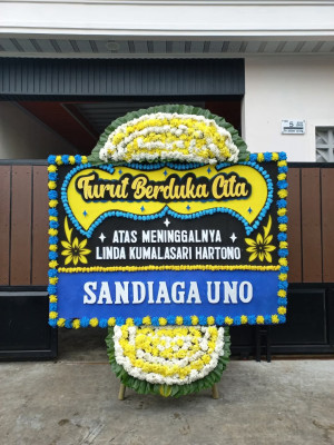 Papan Bunga Duka di Lumban Julu