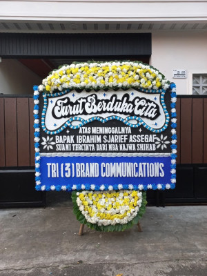 Papan Bunga Duka di Lumban Julu